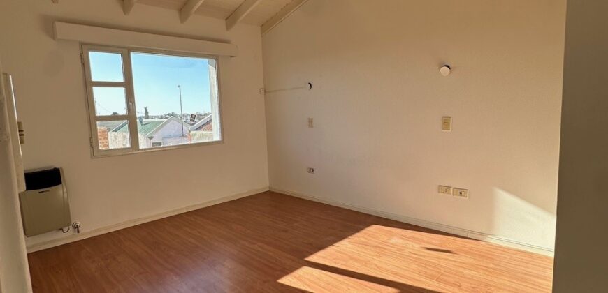 DUPLEX  – Barrio Sur Oeste