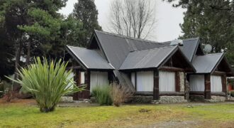 Lago Puelo – Chubut-  CASA