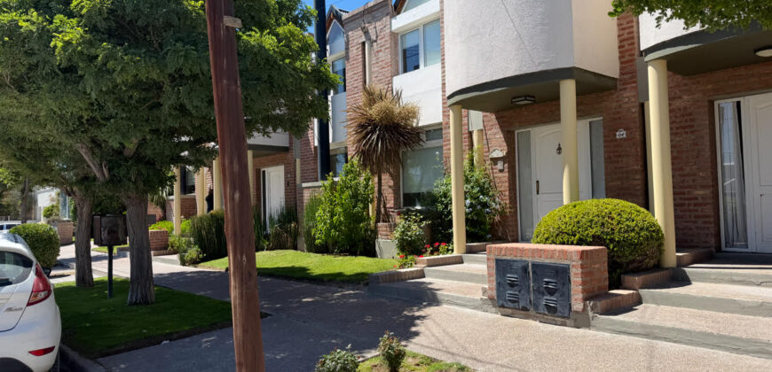 DÚPLEX EN VENTA – Zona Exclusiva a Metros del Mar