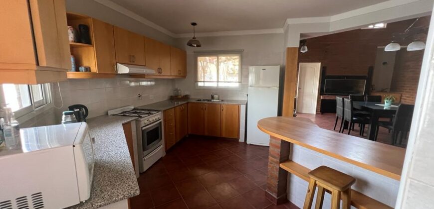 CHALET  Ubicación – Zona Sur