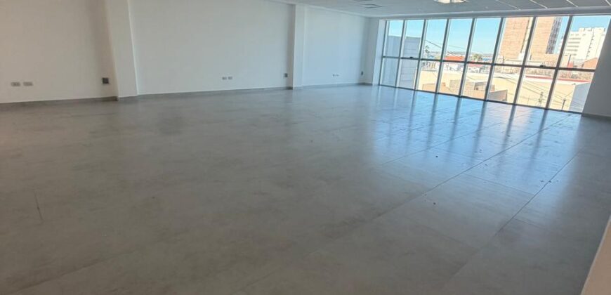 OFICINAS COMERCIALES EN ALQUILER – PLENO CENTRO
