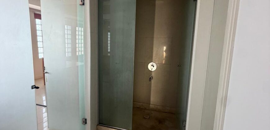 EXCEPCIONAL CASA CON PILETA