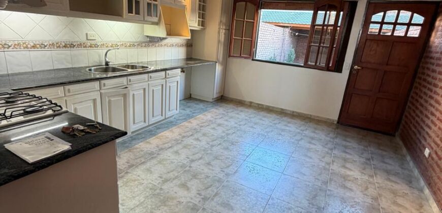 DUPLEX ALQUILER – A METROS DEL MAR – ZONA EXCLUSIVA