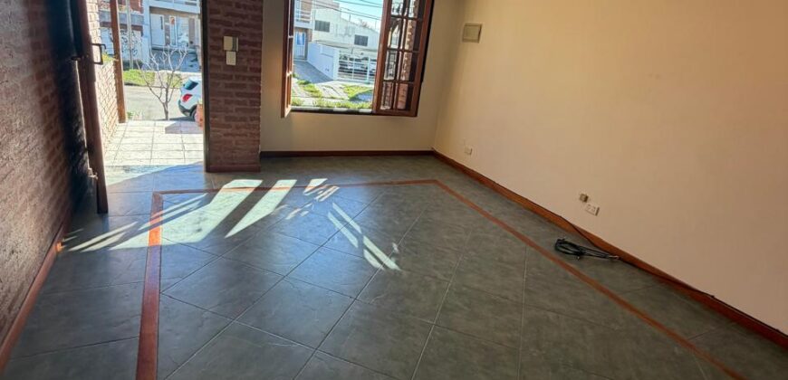 DUPLEX ALQUILER – A METROS DEL MAR – ZONA EXCLUSIVA