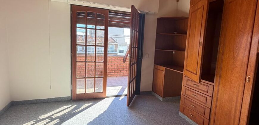 DUPLEX ALQUILER – A METROS DEL MAR – ZONA EXCLUSIVA